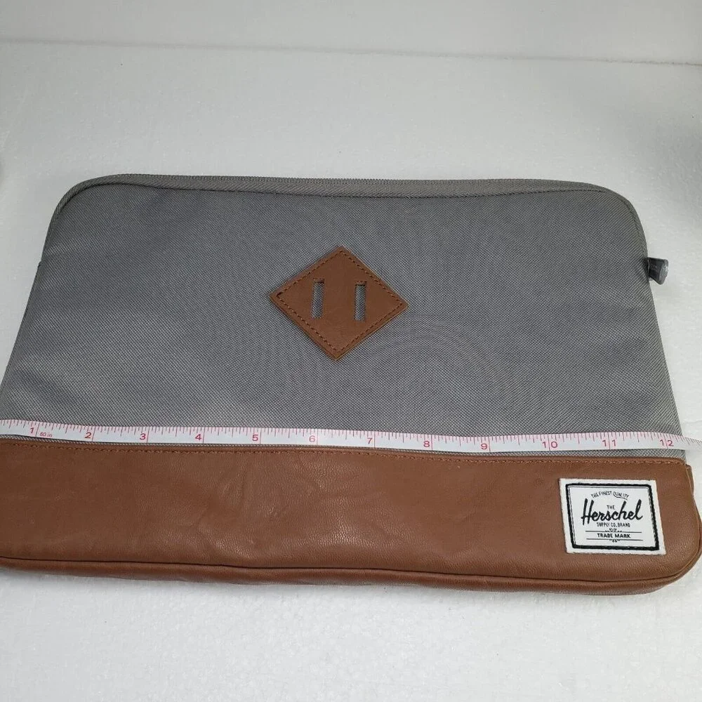 Herschel Supply Co Heritage 15